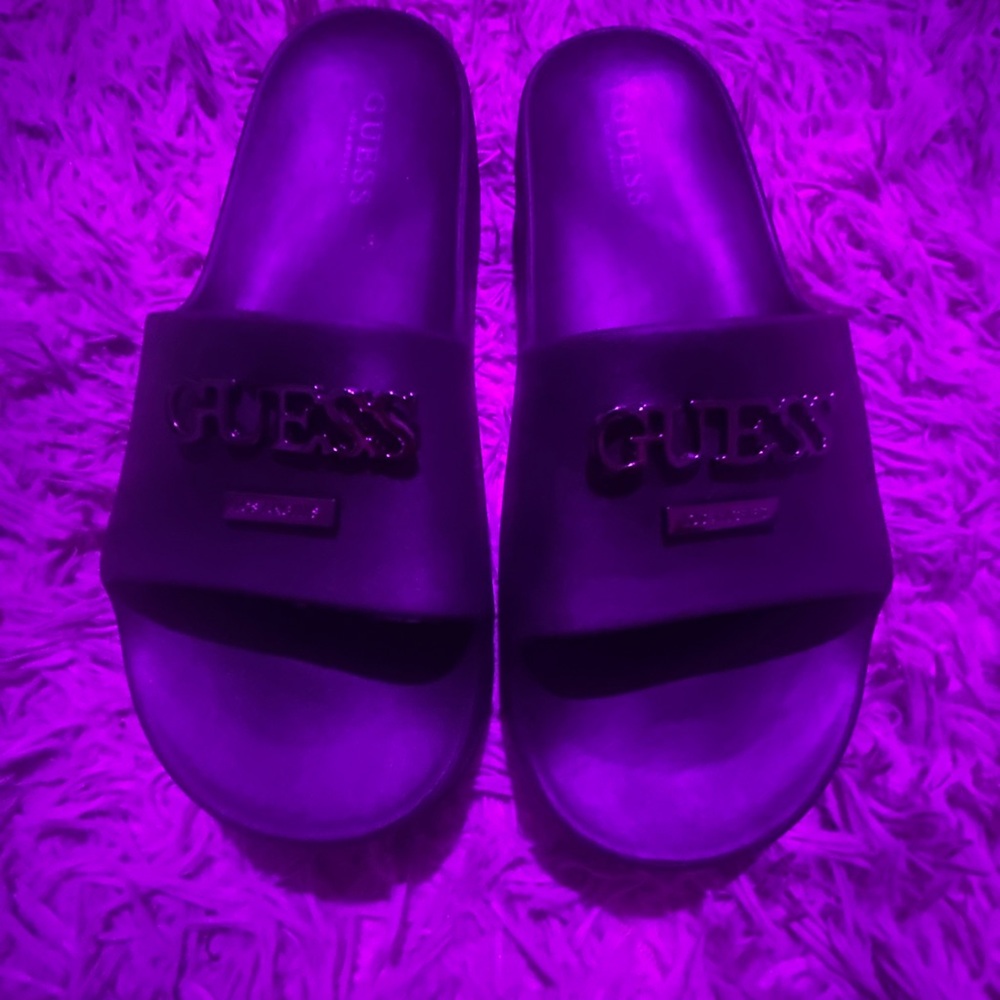 GUESS Women's Black Slide Sandals